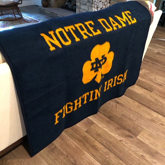 Biederlack of America Bedding Vintage Notre Dame Fightin Irish